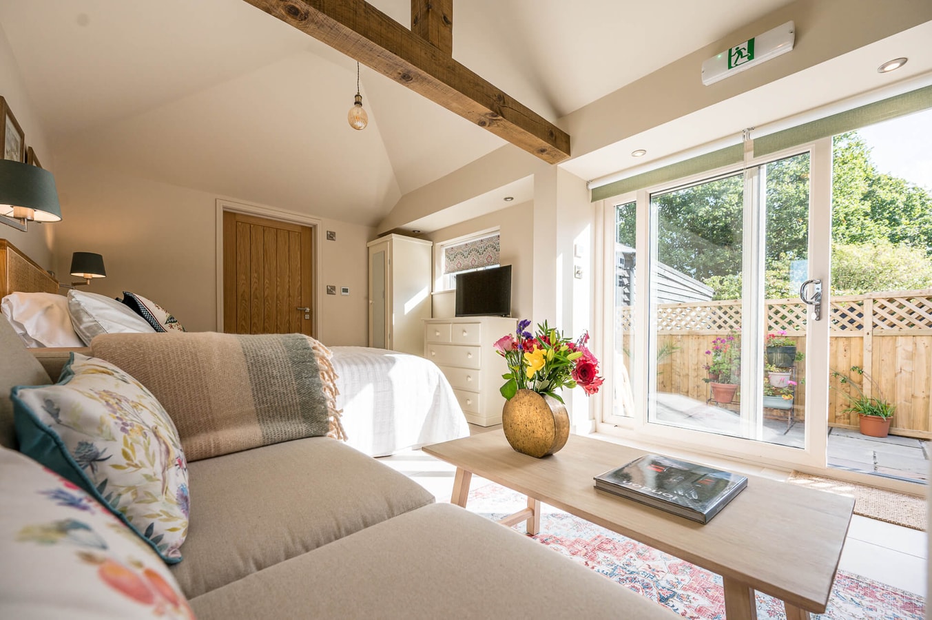 Meadow View, Brampton Stay in Suffolk