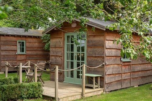Blossom Lodge, Toad Hall, Wangford 5 Stay in Suffolk