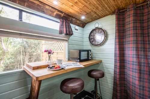 The Bus Stop, Thornham Magna 6 Stay in Suffolk