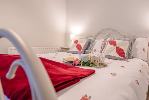 2 Riverside Cottages, Yoxford 19 Stay in Suffolk