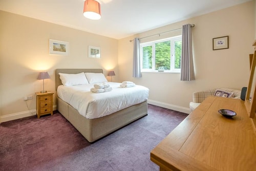 Grove Farm Bungalow with Swimming Pool, Dallinghoo 16 Stay in Suffolk