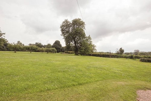 Grove Farm Bungalow with Swimming Pool, Dallinghoo 29 Stay in Suffolk