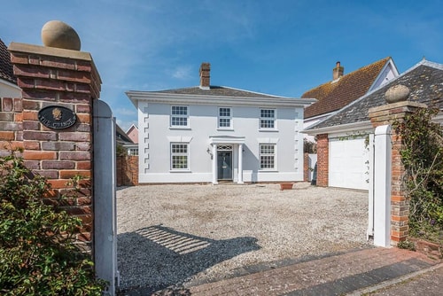 The Grange, Aldeburgh Stay in Suffolk