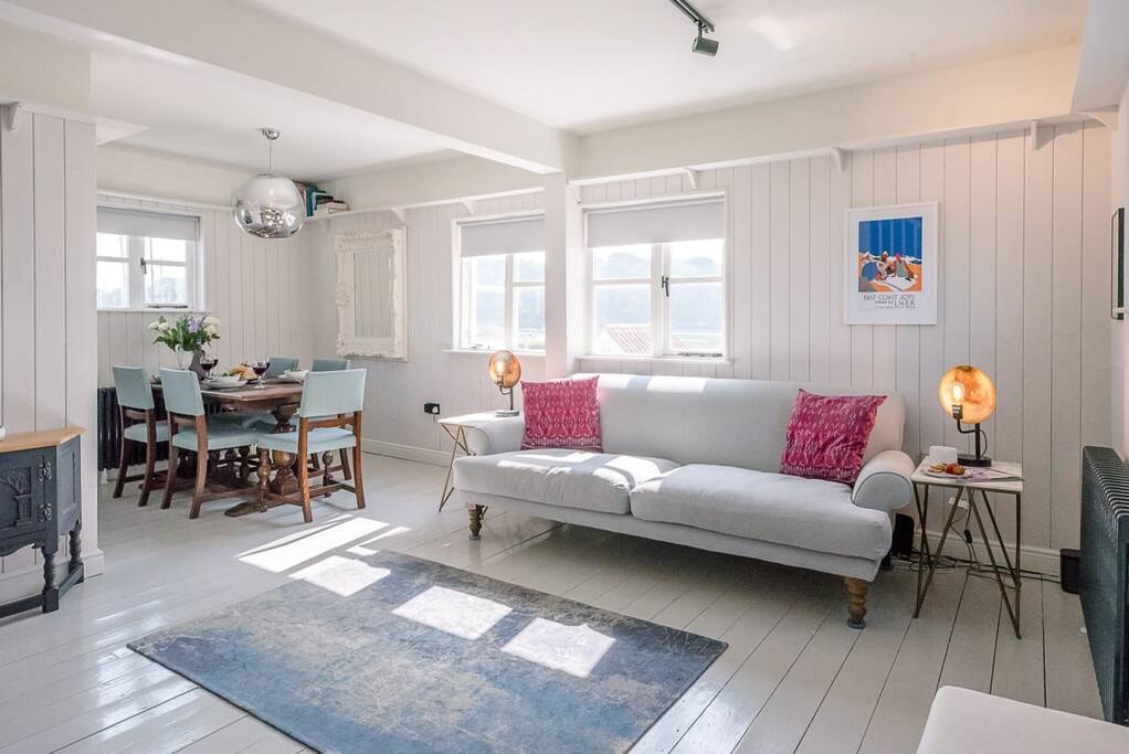 The Old Granary Cottage, Woodbridge Tide Mill Flats for Rent in