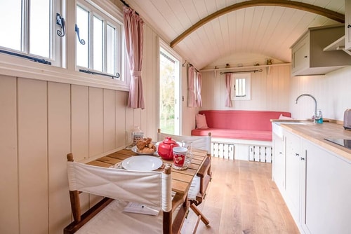 Thyme Shepherds Hut at Boundary Farm, Framlingham 1 Stay in Suffolk