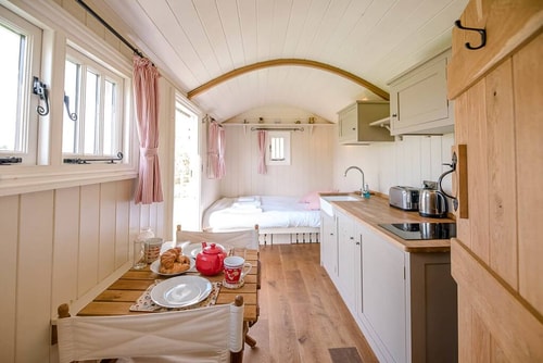 Thyme Shepherds Hut at Boundary Farm, Framlingham 5 Stay in Suffolk