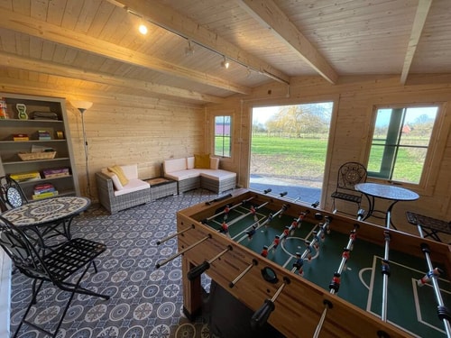 Thyme Shepherds Hut at Boundary Farm, Framlingham 8 Stay in Suffolk