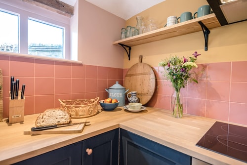The Stables, Ivy Lodge Barn, Hoo 8 Stay in Suffolk