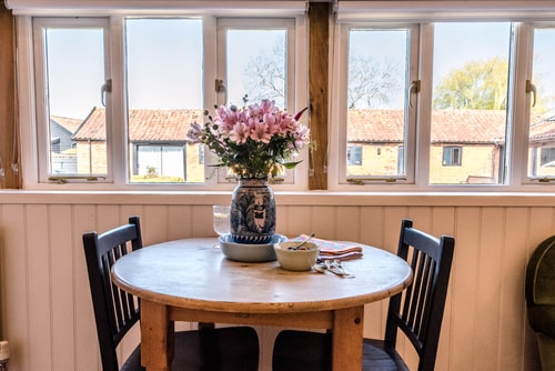 The Studio, Ivy Lodge Barn, Hoo 8 Stay in Suffolk