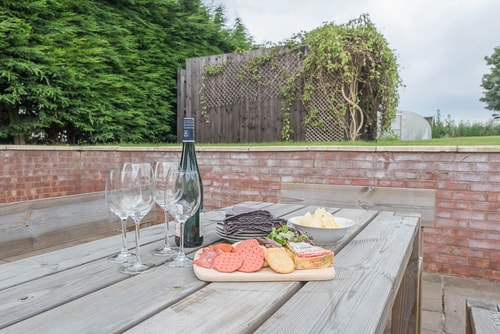 Grove Farm Bungalow and Annexe, Dallinghoo 66 Stay in Suffolk