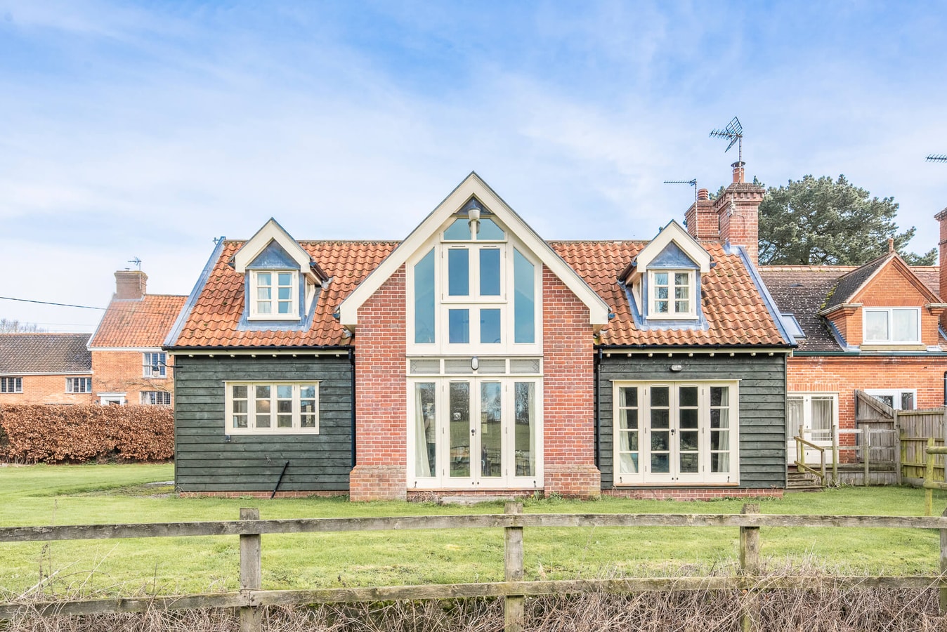 3 Old School Cottages, Wissett Stay in Suffolk