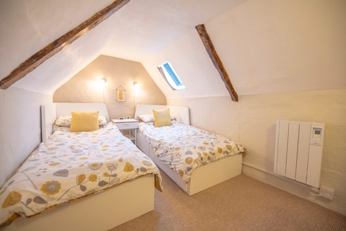 Vela Art Gallery - Holiday Apartment 11 Stay in Suffolk