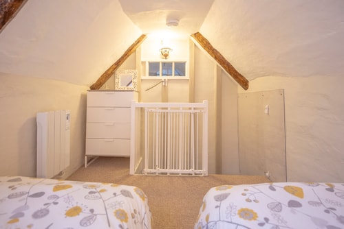 Vela Art Gallery - Holiday Apartment 26 Stay in Suffolk