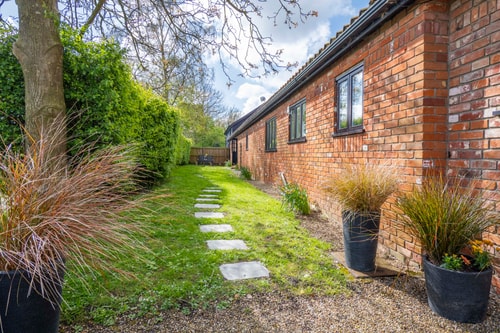 East Wing at Champaignes Toft, Mendlesham 38 David Burr