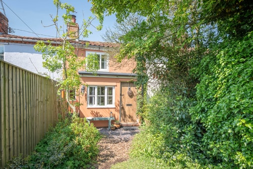 2 Fox Cottage, Darsham Stay in Suffolk