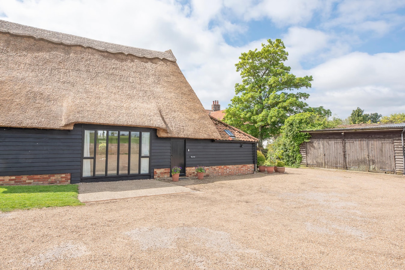 Harvest Cottage at Valley Farm, Snape Stay in Suffolk
