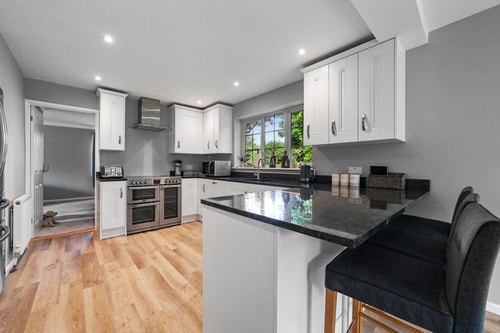 10 Holly Close, Horringer 12 David Burr