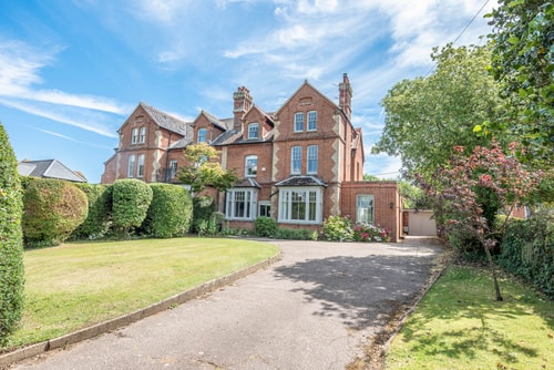 Belstead House, Aldeburgh Stay in Suffolk