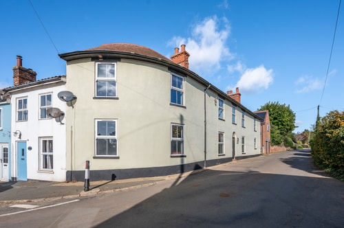The Knoll, Alderton 0 Stay in Suffolk