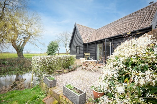 Hilltop Farm Annexe 10 Stay in Suffolk