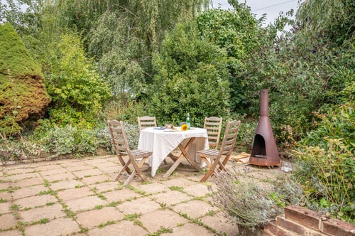 The Bantams, Monk Soham 4 Stay in Suffolk
