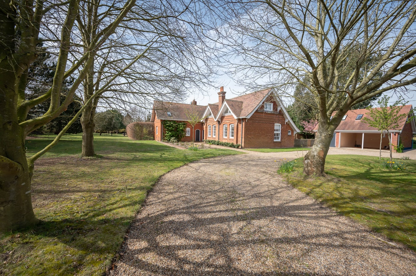 The Old School House with annexe, Friston Stay in Suffolk