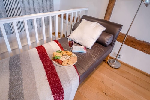 Hayloft, Clopton - apartment with a Tennis Court 19 Stay in Suffolk