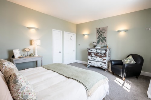Market Cross House, Aldeburgh. Sea front holiday home 48 Stay in Suffolk