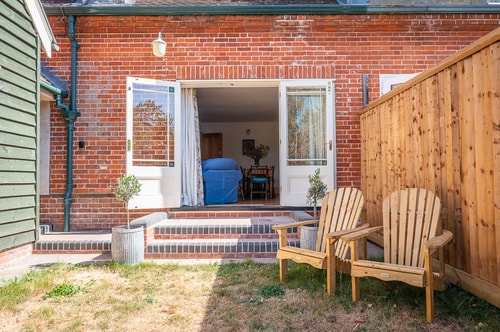2 Old school Cottages, Wissett 8 Stay in Suffolk