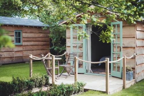 Toad Hall Lodges, Wangford (All 5 Lodges) 7 Stay in Suffolk
