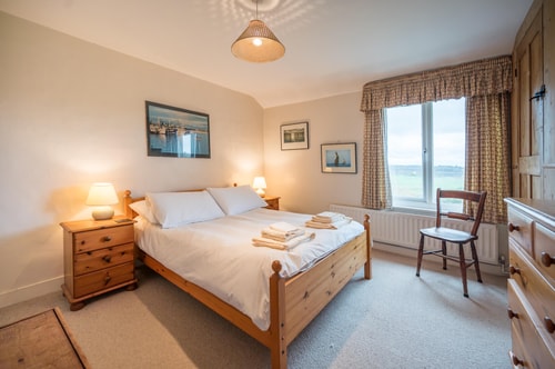 1 Box Iron Cottage, Shotley 21 Stay in Suffolk