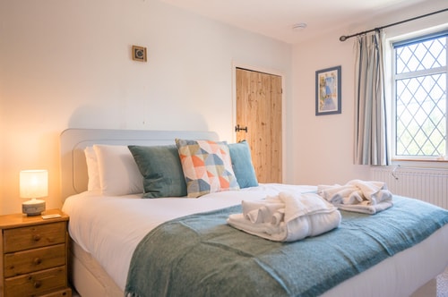 The White House, Tunstall 12 Stay in Suffolk