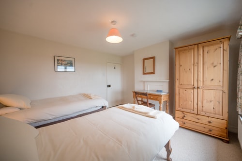 1 Box Iron Cottage, Shotley 25 Stay in Suffolk