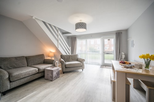 100 Waterside Park 0 Stay in Suffolk