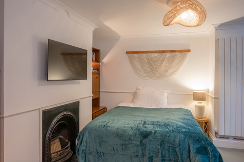 Lower Cedars, Saxmundham 12 Stay in Suffolk