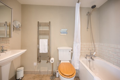 The Belvedere Suite, sea views in Aldeburgh 4 Stay in Suffolk