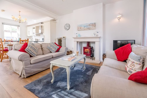 Longshore, Aldeburgh 0 Stay in Suffolk