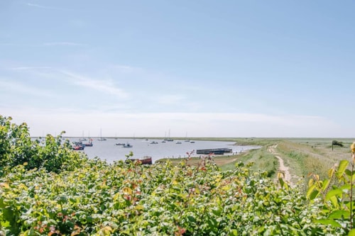 Shallow End, Orford 11 Stay in Suffolk
