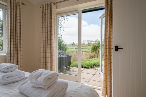 Willowend, Reydon 31 Stay in Suffolk