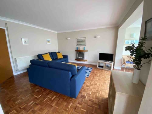 1 Pier Court, Southwold 25 Stay in Suffolk