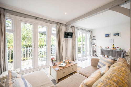 Cherry Tree Lodge, Wickham Market 7 Stay in Suffolk