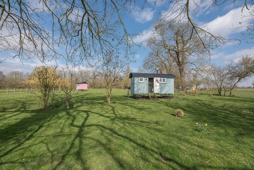 Sage Shepherds Hut at Boundary Farm, Framlingham 7 Stay in Suffolk