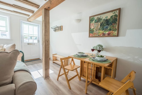 Candy Cottage, Halesworth 4 Stay in Suffolk