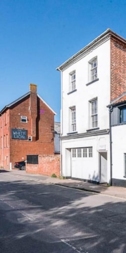 4 Market Cross House, Aldeburgh 17 Stay in Suffolk