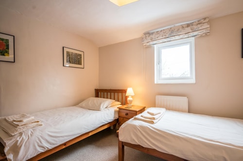 1 Box Iron Cottage, Shotley 27 Stay in Suffolk
