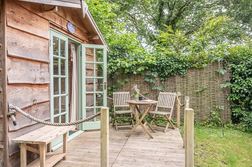 Lavender Lodge, Toad Hall, Wangford 2 Stay in Suffolk