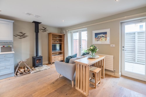 Captain's Quarters, a ground floor apartment in Aldeburgh 1 Stay in Suffolk