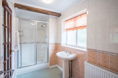 Colston Hall Cottage, Badingham 10 Stay in Suffolk
