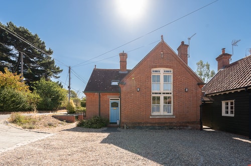 2 Old school Cottages, Wissett 24 Stay in Suffolk