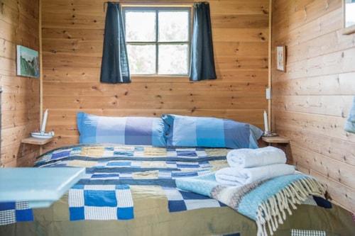 Abbey Shepherds Hut, Eye 3 Stay in Suffolk